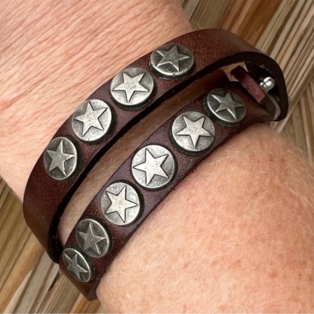 Brown Leather Pewter Star In Circle Wrap Cuff New 20$